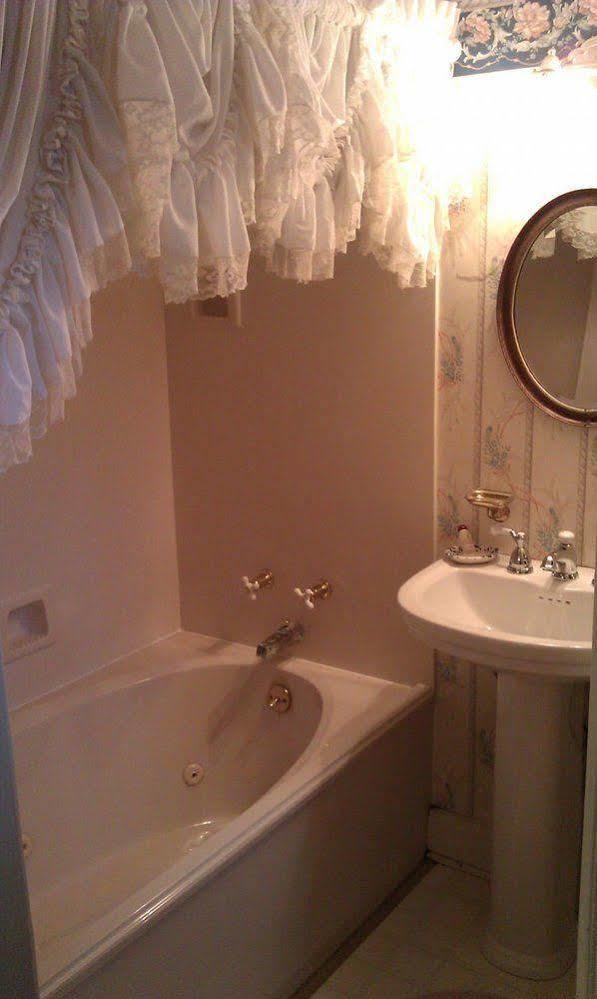 2439 Fairfield "A Bed And Breakfast" Shreveport Extérieur photo